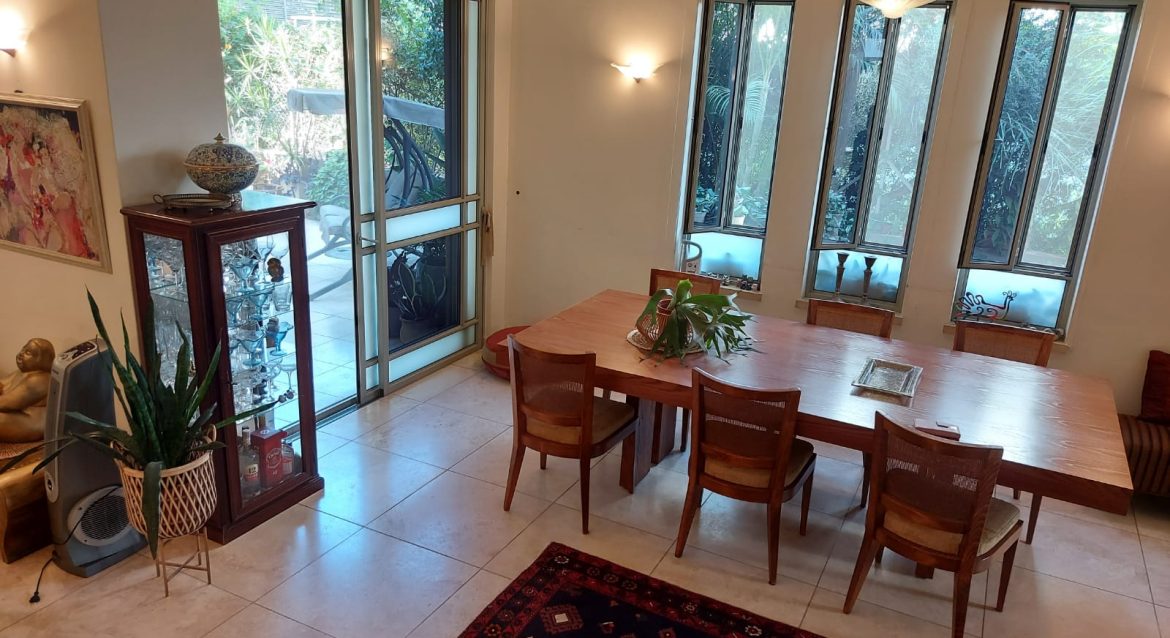 למכירה בית בהרחבה