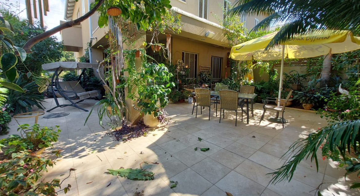 למכירה בית בהרחבה