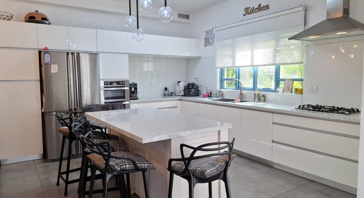 למכירה בית בהרחבה