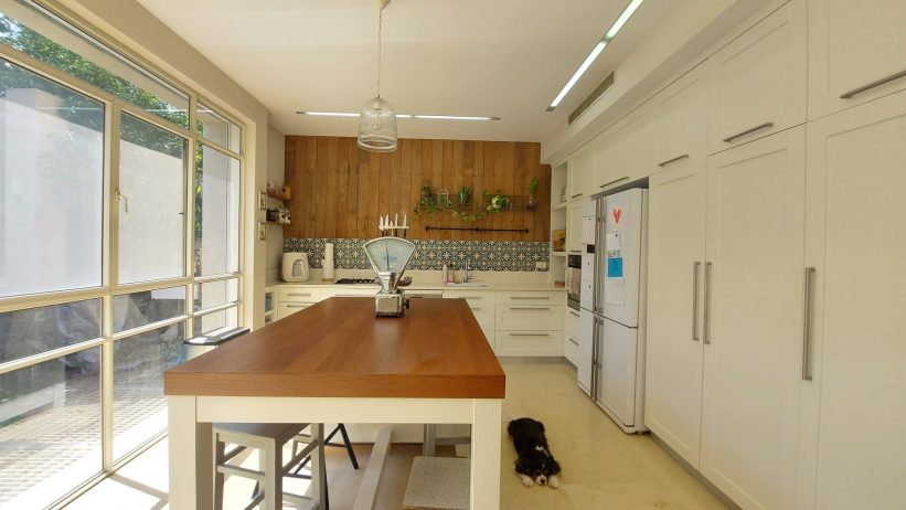 למכירה בית מקסים ומואר