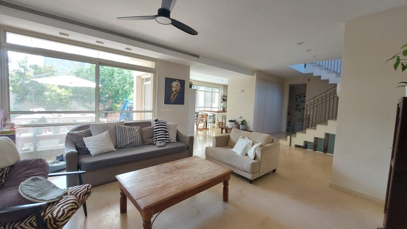 למכירה בית מקסים ומואר