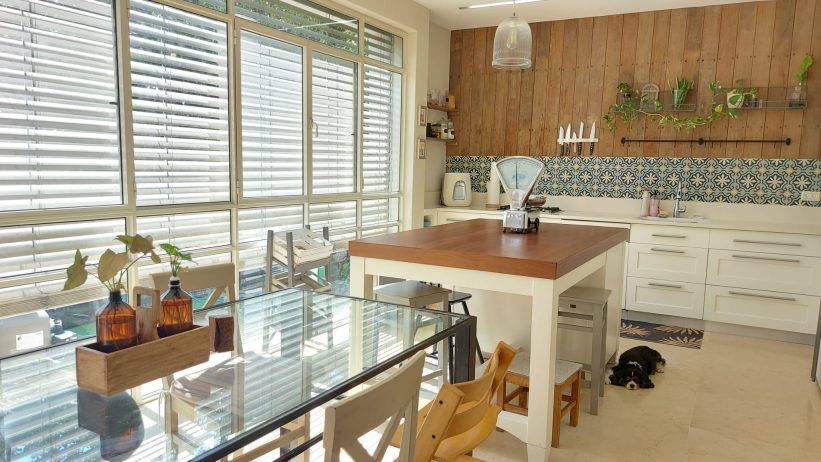 למכירה בית מקסים ומואר