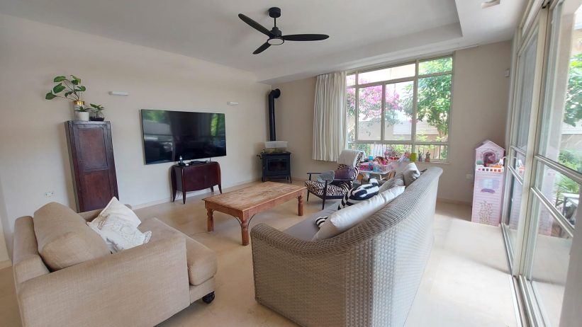 למכירה בית מקסים ומואר