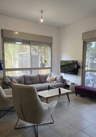 למכירה דירת גן במושבה הירוקה