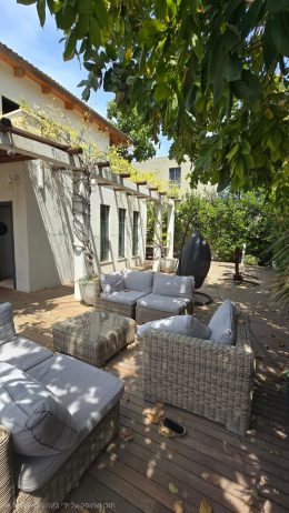 למכירה בית בהרחבה על כחצי דונם