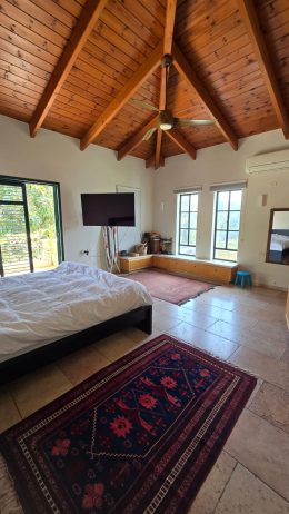 למכירה בית בהרחבה על כחצי דונם